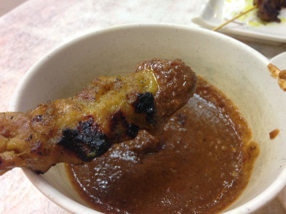 マレーシア マレーシア流の焼き鳥 サテをご紹介 意外にもビールとよく合います 教えてasean 海外の飲食店出店を全面サポート